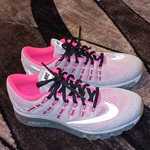NIKE AIRMAX 2016
